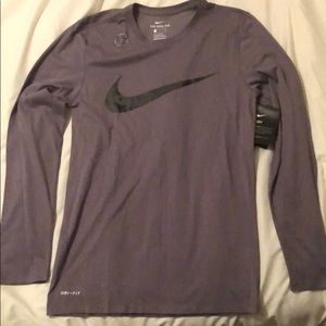 NIKE DRI-FIT gray long sleeve shirt